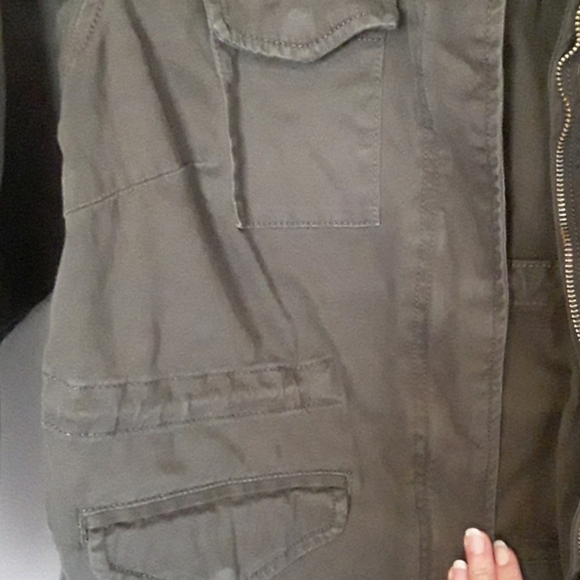 Good condition-  khaki green jacket - Picture 3 of 5